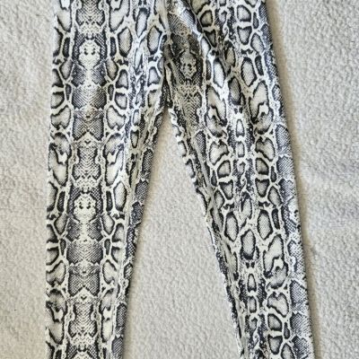 LA Society Snake Print Leggings Size Medium Gray Style #PS011P NWT